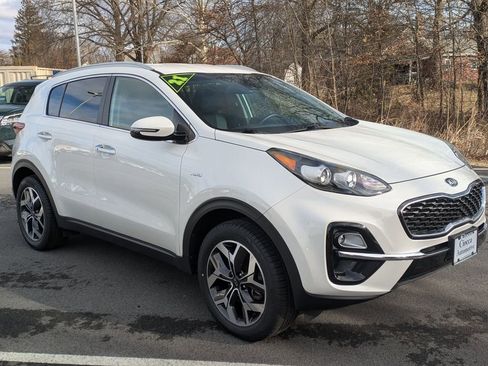 Used 2021 Kia Sportage EX image 3