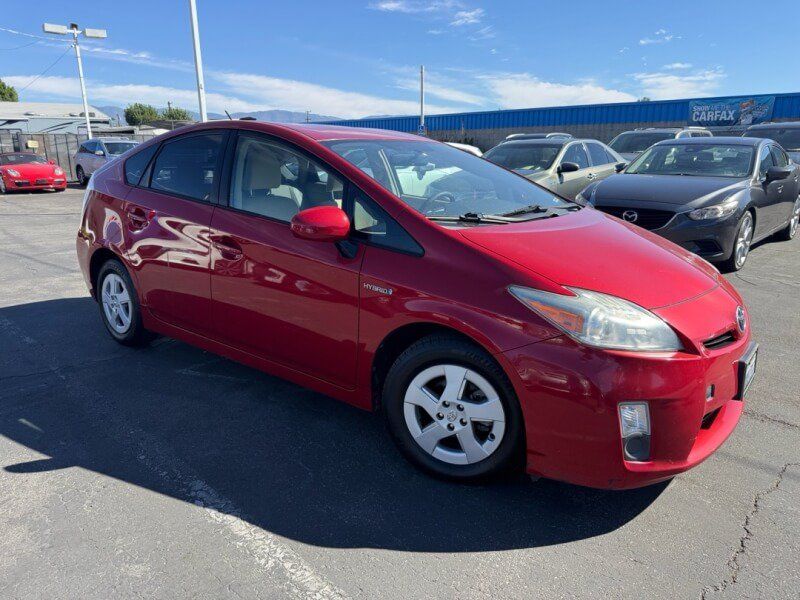 Used 2010 Toyota Prius Three w/ Navigation Pkg FWD image 1