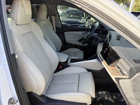 Used 2025 Audi Q5 Prestige AWD/4WD image 35