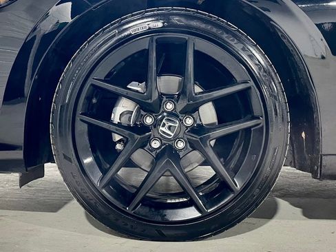 Used 2023 Honda Civic Sport image 29