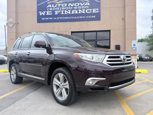 Used 2013 Toyota Highlander Limited image 1