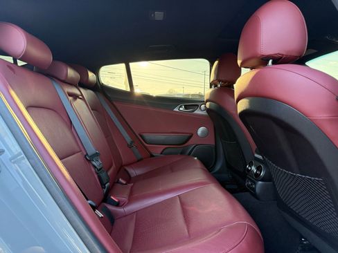 Used 2019 Kia Stinger GT1 image 28