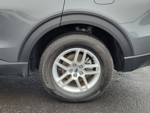 Used 2025 Ford Explorer Active image 5