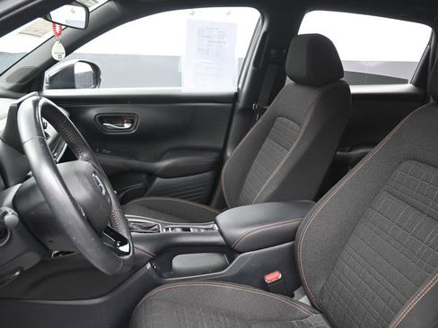 Used 2025 Honda HR-V Sport image 24