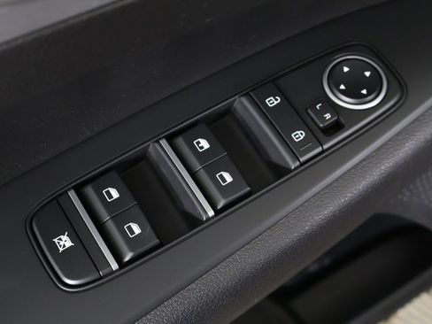 Used 2023 Kia Forte LXS w/ LXS Technology Package image 35