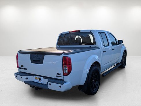 Used 2019 Nissan Frontier SV w/ Value Truck Package image 5