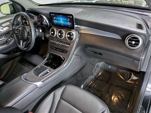 Certified 2022 Mercedes-Benz GLC 300 image 20