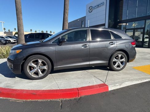 Used 2010 Toyota Venza AWD image 7