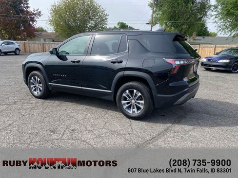 Used 2026 Chevrolet Equinox LT AWD/4WD image 5
