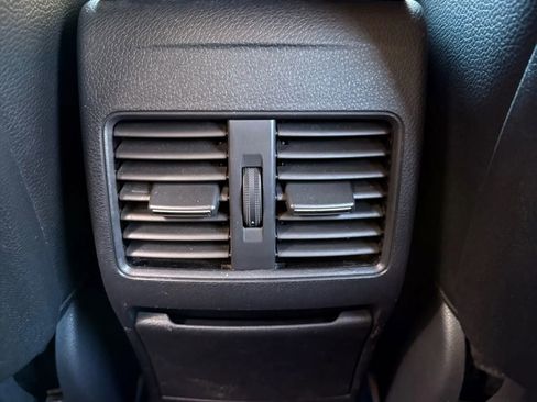 Used 2018 Mercedes-Benz CLA 250 4MATIC image 28