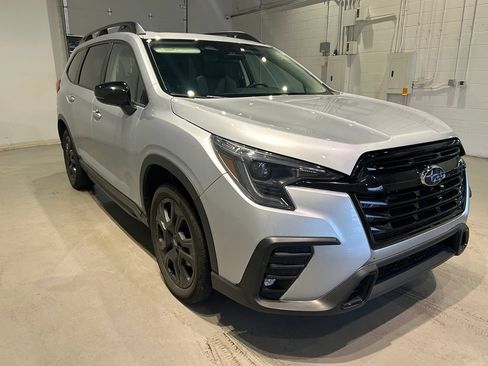 Used 2024 Subaru Ascent Onyx Edition Limited AWD/4WD image 8
