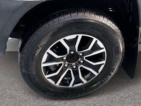 Used 2010 Toyota Tacoma PreRunner image 32