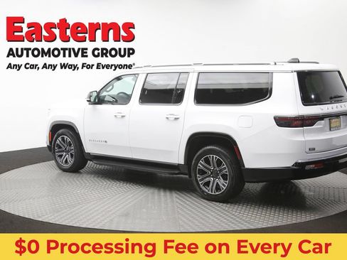 Used 2024 Jeep Wagoneer L Series II RWD image 67