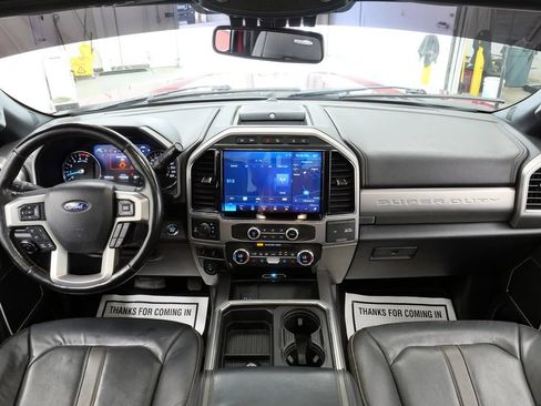 Used 2022 Ford F350 Platinum w/ Tremor Off-Road Package AWD/4WD image 24