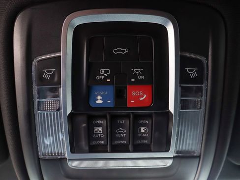 Used 2022 RAM 2500 Laramie AWD/4WD image 31