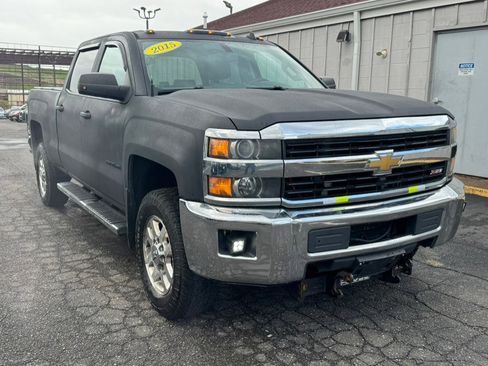 Used 2015 Chevrolet Silverado 2500 LT w/ LT Convenience Package AWD/4WD image 5