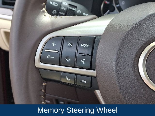 Used 2016 Lexus ES 350 w/ Premium Package w/Wood Trim FWD image 7