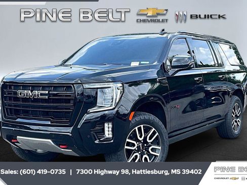 Used 2023 GMC Yukon XL AT4 w/ AT4 Premium Plus Package AWD/4WD image 10