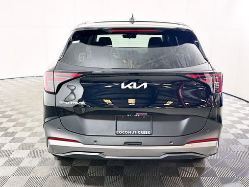 Used 2026 Kia Sportage LX FWD image 4