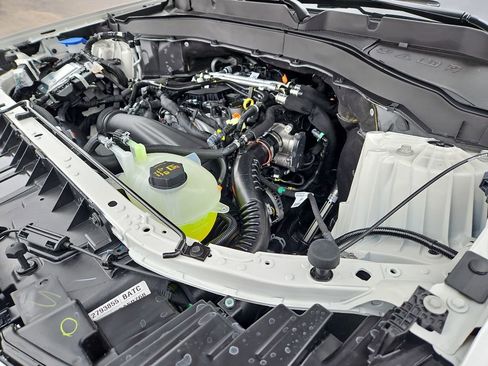 New 2026 Ford Explorer Active w/ Active Comfort Package image 15