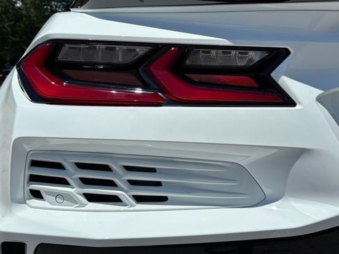 Used 2024 Chevrolet Corvette E-Ray AWD/4WD image 19