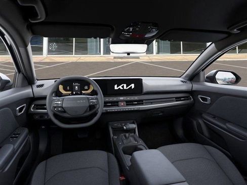 New 2026 Kia K4 LXS image 14