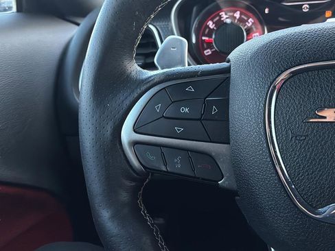 Used 2016 Dodge Challenger SRT Hellcat image 25