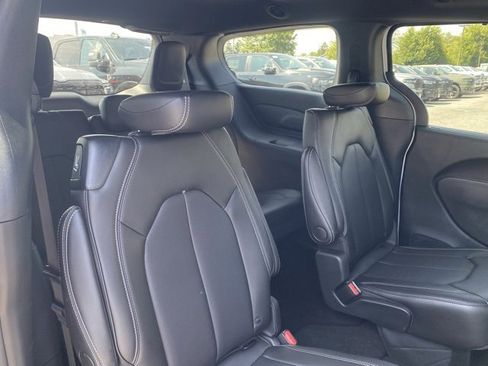 New 2026 Chrysler Voyager LX image 31