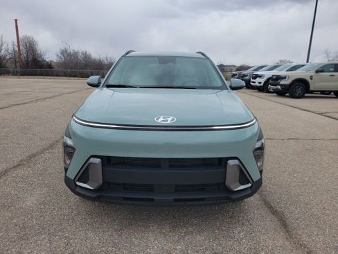 Used 2025 Hyundai Kona SEL image 18
