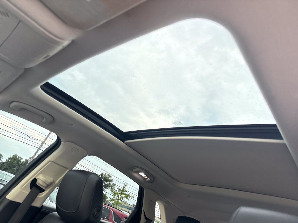 Used 2018 Cadillac XT5 Premium Luxury FWD image 23