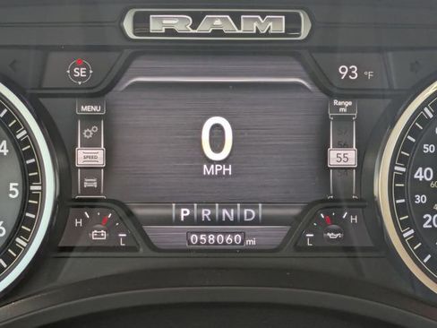 Used 2019 RAM 1500 Laramie AWD/4WD image 18