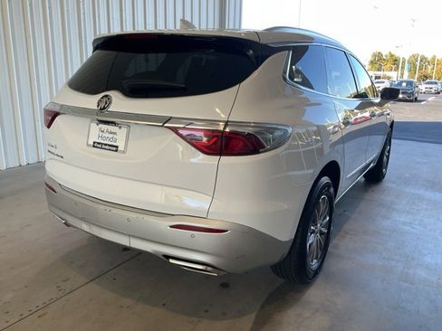 Used 2024 Buick Enclave Premium image 24