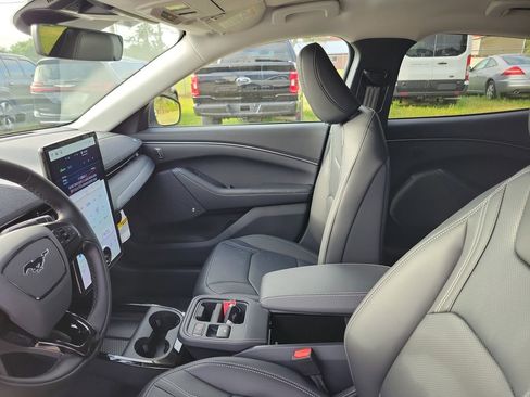 New 2026 Ford Mustang Mach-E Premium AWD/4WD image 9