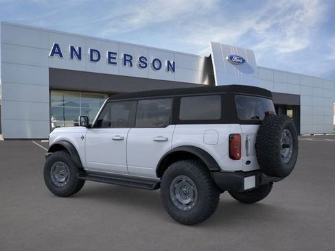 New 2025 Ford Bronco Outer Banks w/ Sasquatch Package image 4