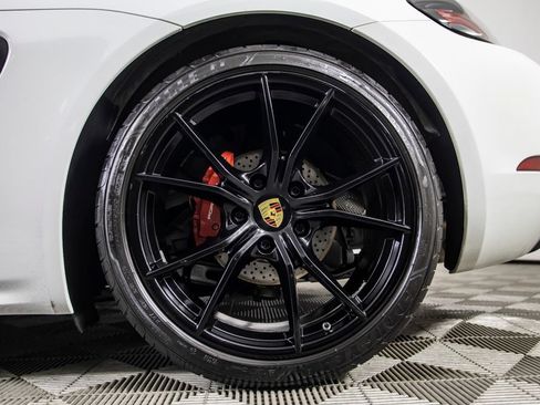 Used 2018 Porsche 718 Cayman S RWD image 38