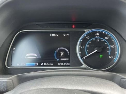 Certified 2022 Nissan Leaf SV Plus image 26