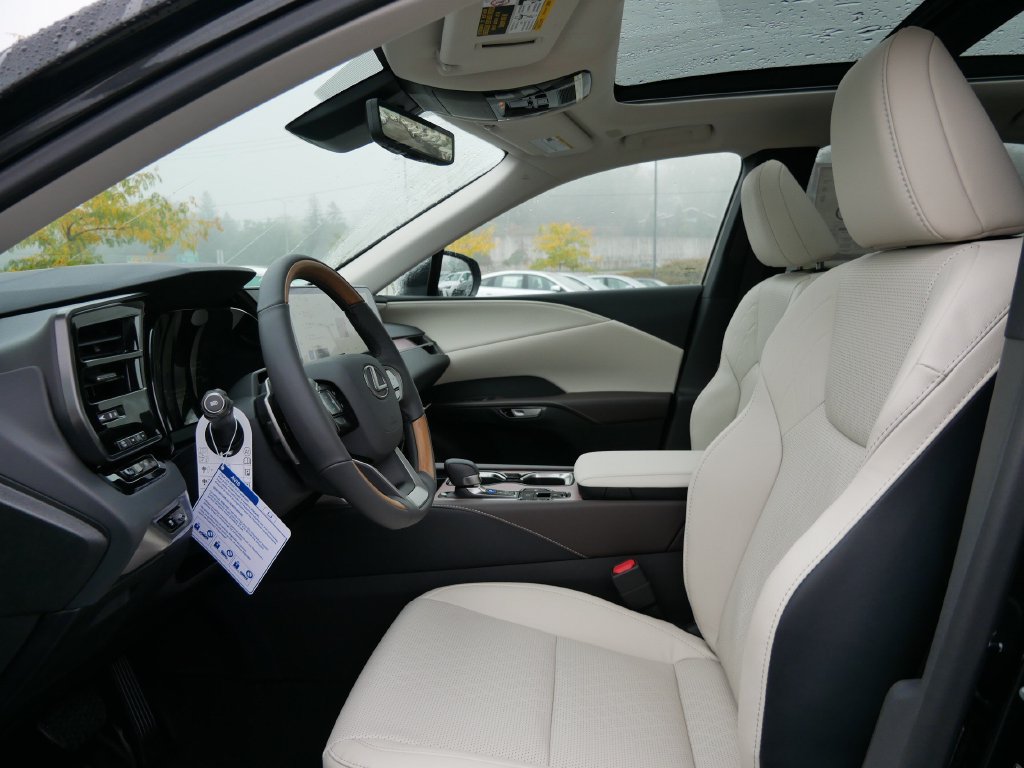New 2026 Lexus RX 350 w/ Convenience Package AWD/4WD image 9