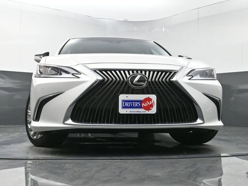 Used 2020 Lexus ES 350 Luxury w/ Accessory Package 2 image 29