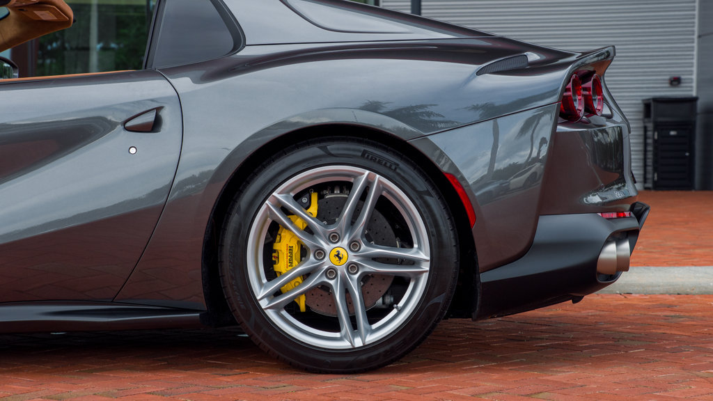Certified 2021 Ferrari 812 GTS RWD image 3