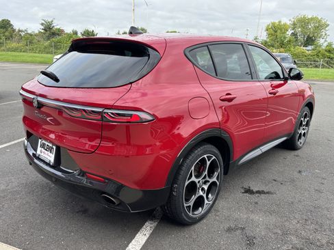 Used 2024 Alfa Romeo Tonale Ti w/ Premium Interior Package AWD/4WD image 7