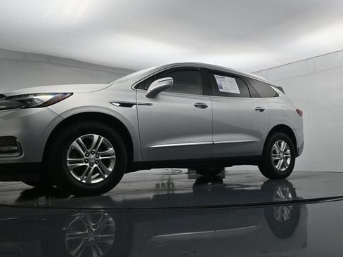 Used 2019 Buick Enclave Essence AWD/4WD image 38
