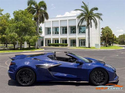 Used 2026 Chevrolet Corvette ZR1 w/ Stealth Interior Trim Package RWD image 52
