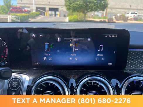 Used 2025 Mercedes-Benz GLB 250 4MATIC image 18
