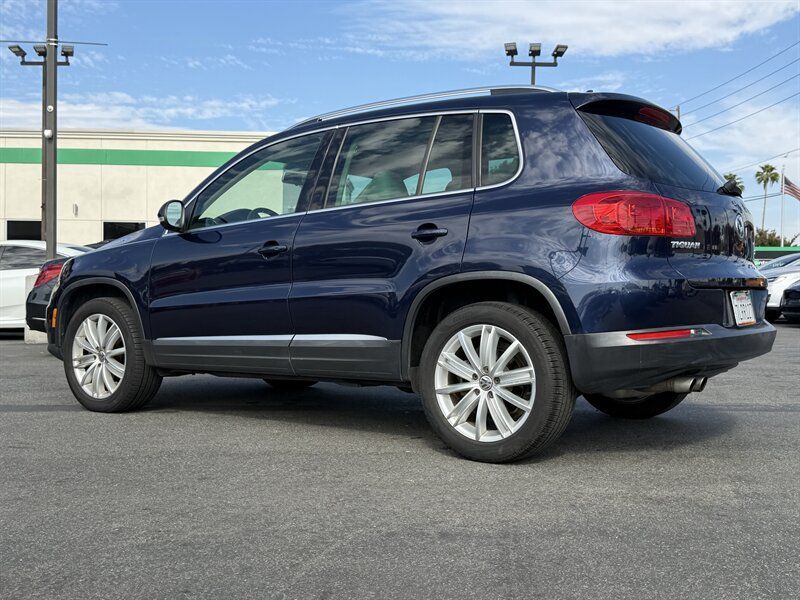 Used 2015 Volkswagen Tiguan SEL FWD image 3