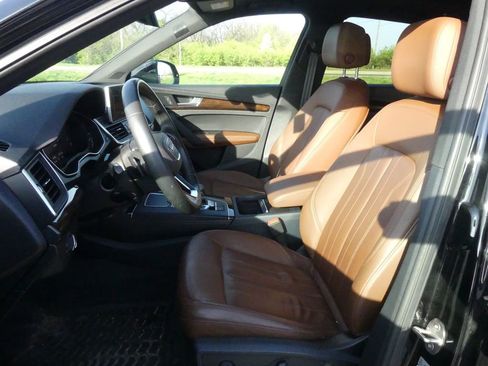 Used 2019 Audi Q5 2.0T Premium Plus image 3