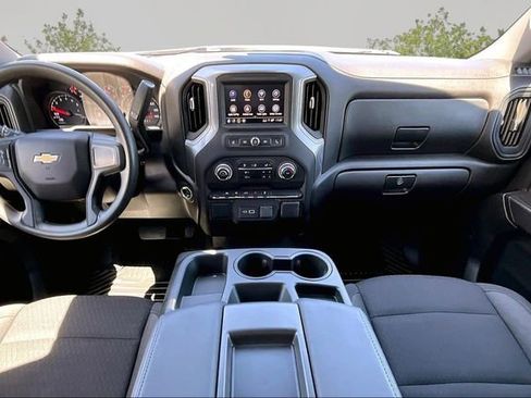 Used 2025 Chevrolet Silverado 1500 Custom w/ Turbomax Blackout Package AWD/4WD image 14