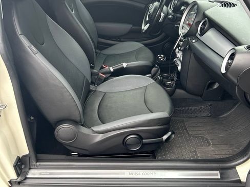 Used 2009 MINI Cooper Clubman Hardtop FWD image 8