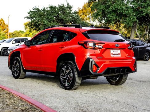 Used 2024 Subaru Crosstrek 2.0i Premium image 7