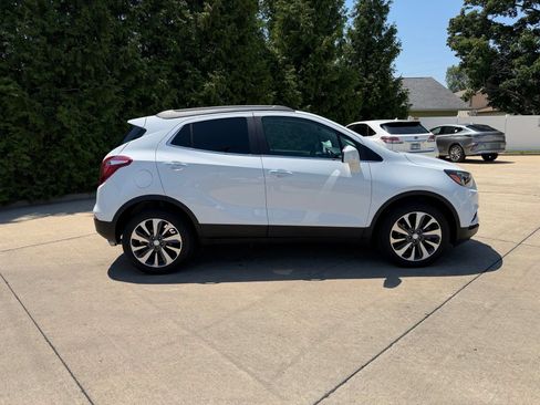 Used 2022 Buick Encore Preferred w/ Safety Package FWD image 31