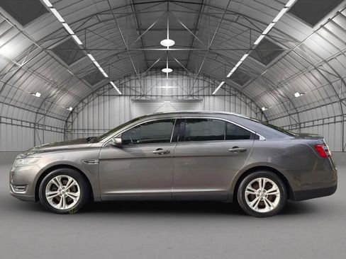 Used 2014 Ford Taurus SEL w/ Equipment Group 201A image 3